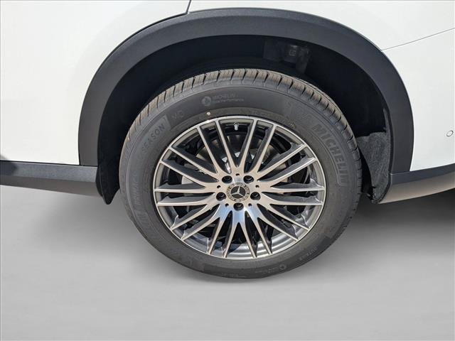 Used 2026 Mercedes-Benz GLC 300 image 9