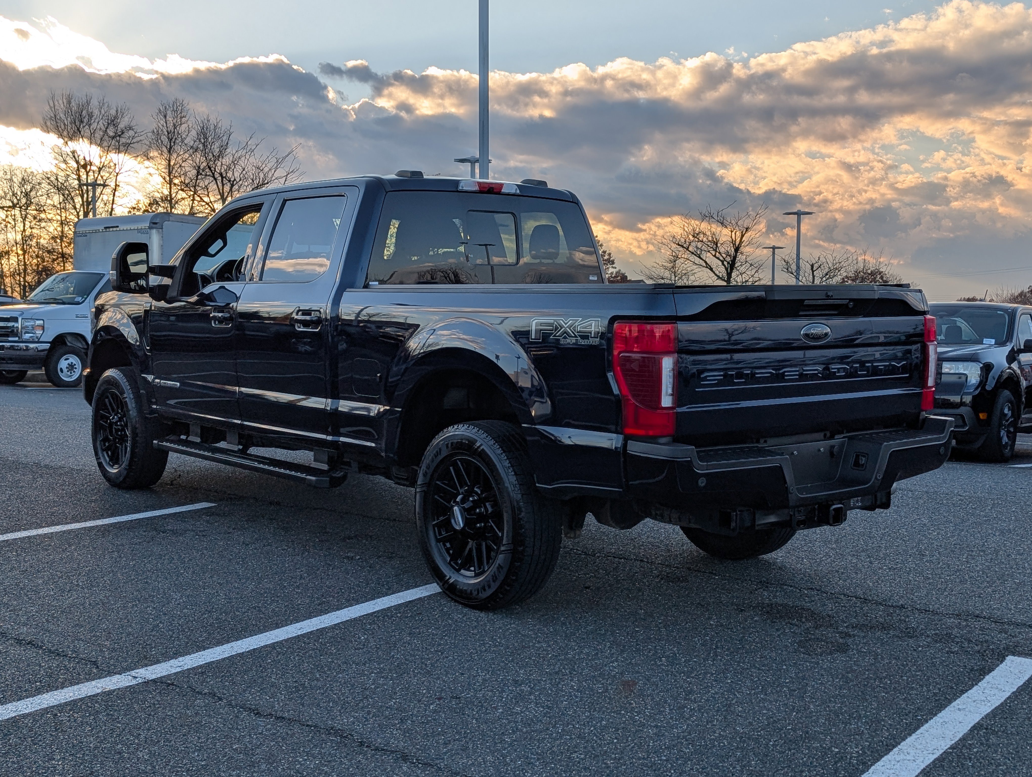 Used 2022 Ford F250 Lariat w/ Black Appearance Package image 5