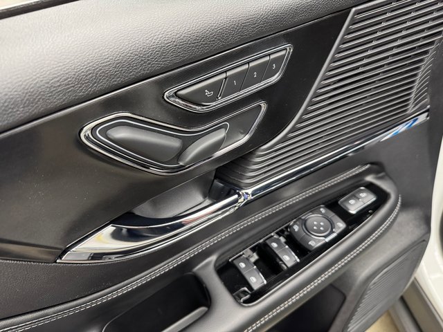 Used 2022 Lincoln Corsair Reserve w/ Sport Package image 11