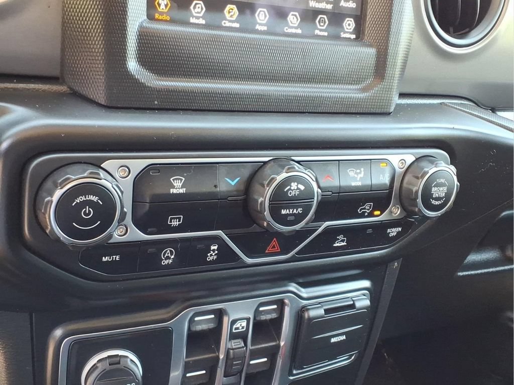 Used 2022 Jeep Wrangler Unlimited Sport AWD/4WD image 6