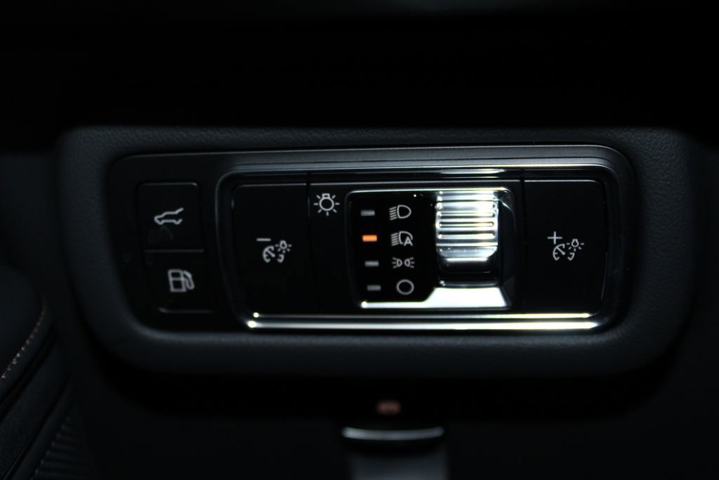 New 2026 Lincoln Nautilus Premier image 40