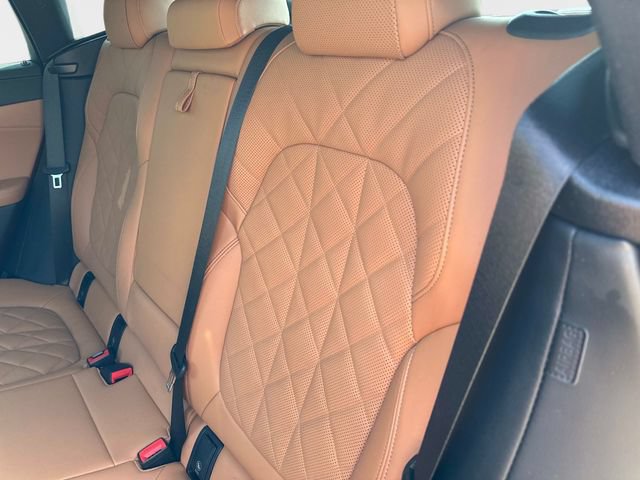 Used 2023 BMW X6 xDrive40i w/ M Sport Package AWD/4WD image 12