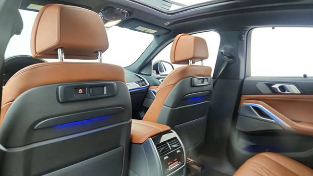 Used 2023 BMW X6 xDrive40i w/ Executive Package image 30