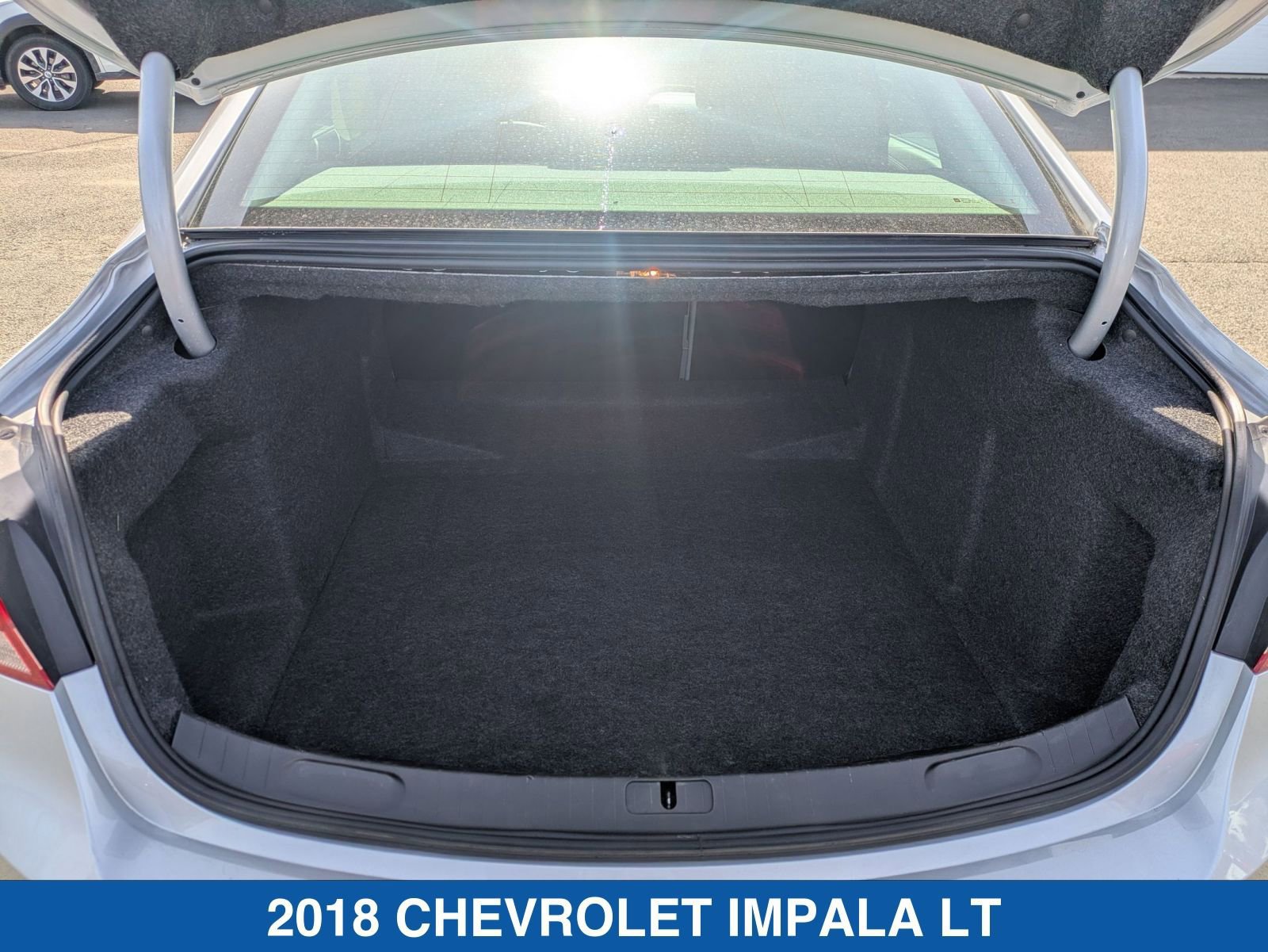 Used 2018 Chevrolet Impala LT image 32