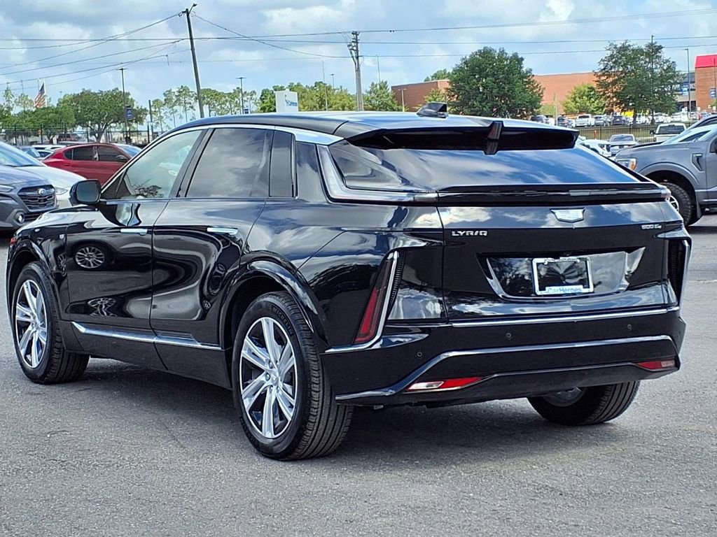 Used 2024 Cadillac Lyriq Tech w/ Driver Assist Package AWD/4WD image 5