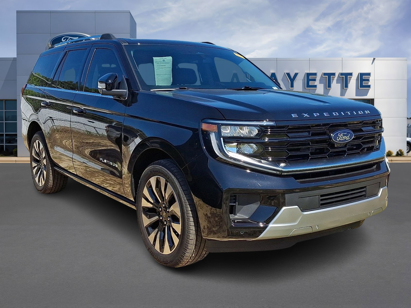 Certified 2025 Ford Expedition Platinum w/ Driver's Package