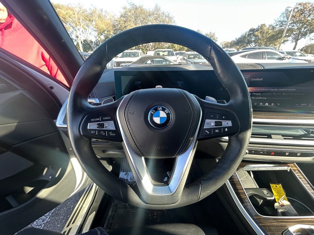 Used 2025 BMW X5 xDrive50e image 15