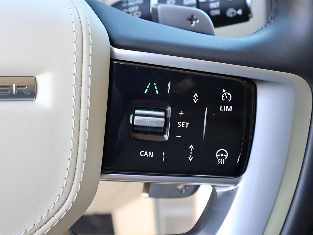 Used 2024 Land Rover Range Rover Long Wheelbase SE image 30