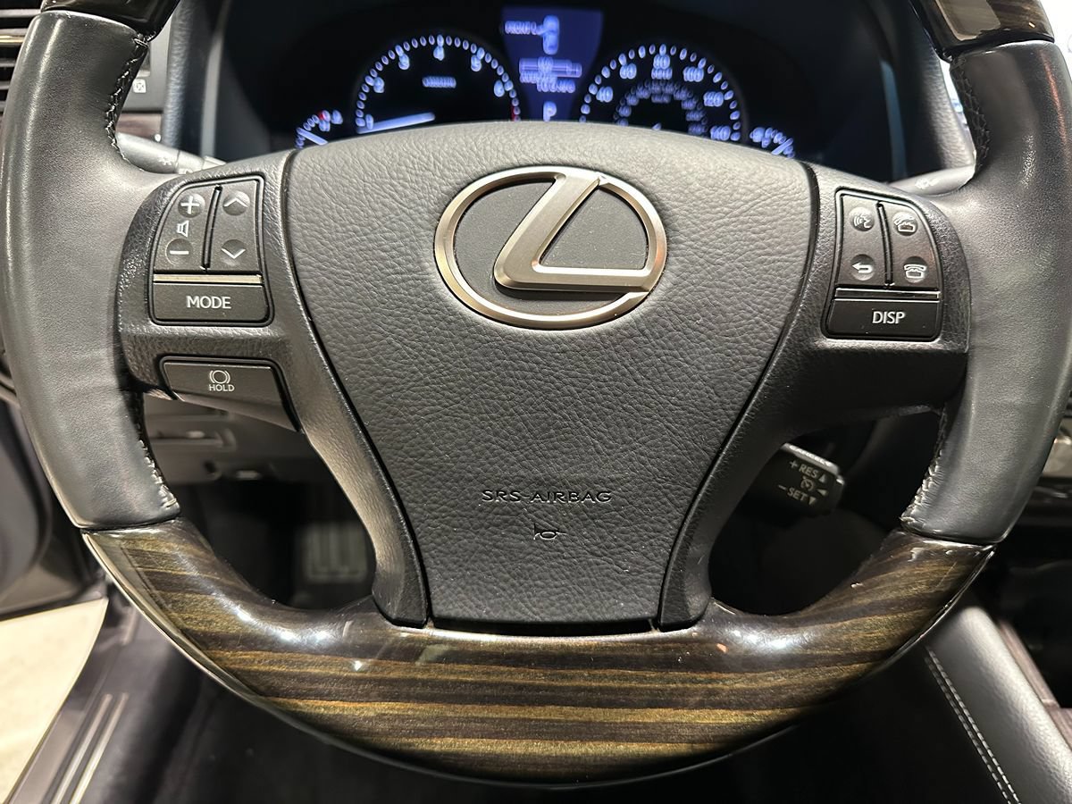 Used 2014 Lexus LS 460 AWD w/ Comfort Package image 32