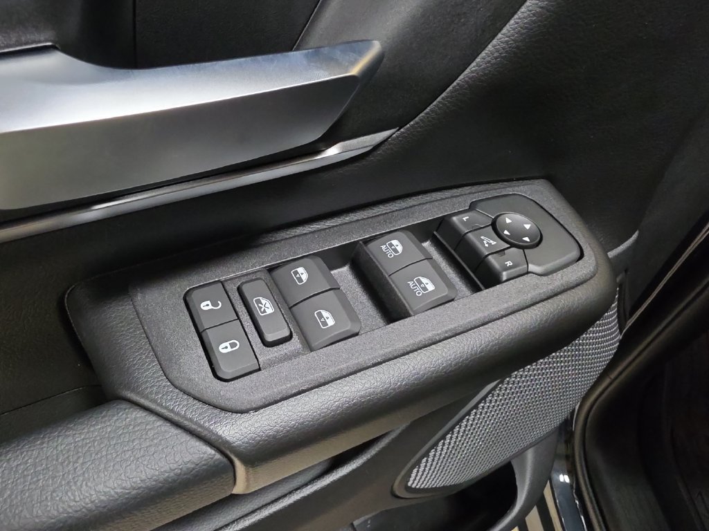 New 2027 RAM 1500 4x4 Crew Cab image 15