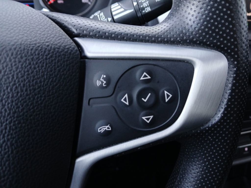 Used 2022 GMC Terrain SLE FWD image 25