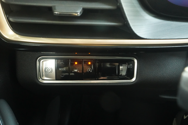 Used 2024 Buick Envision Avenir AWD/4WD image 12