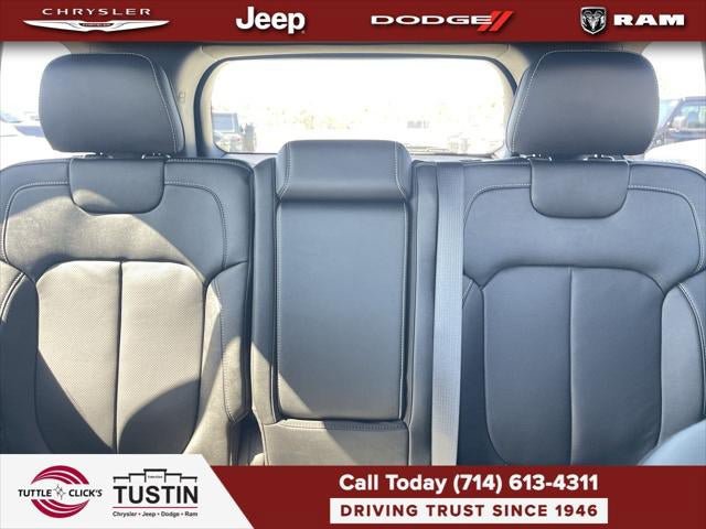 New 2027 Jeep Grand Cherokee Limited AWD/4WD image 39