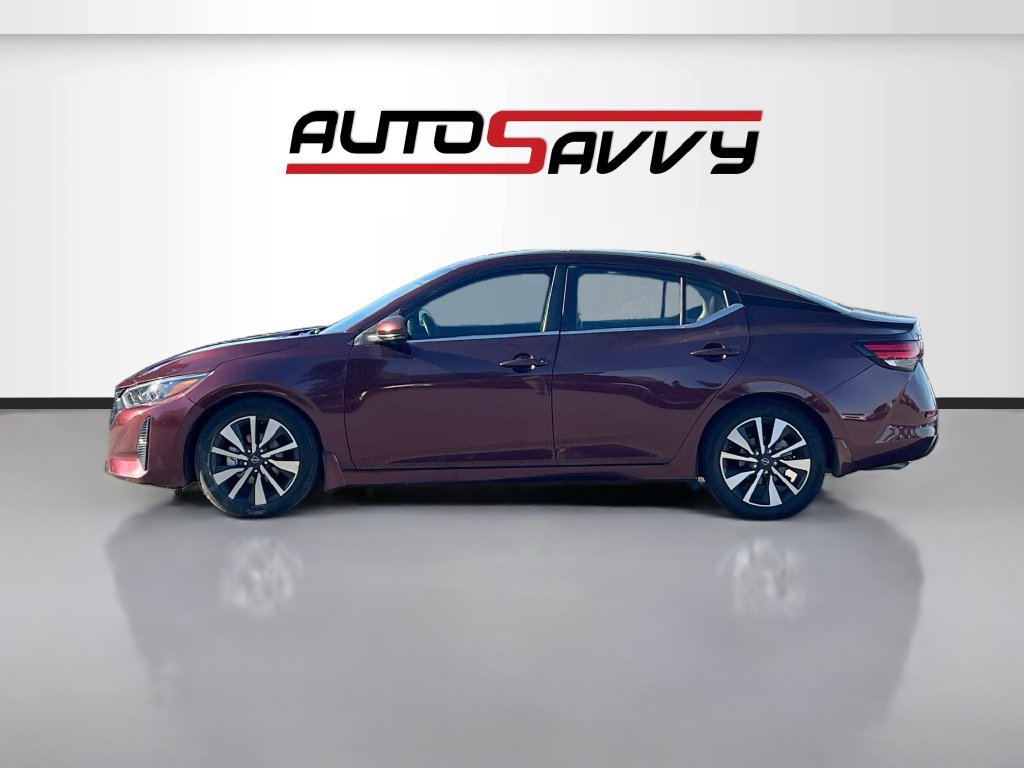 Used 2025 Nissan Sentra SV w/ SV Premium Package FWD image 4