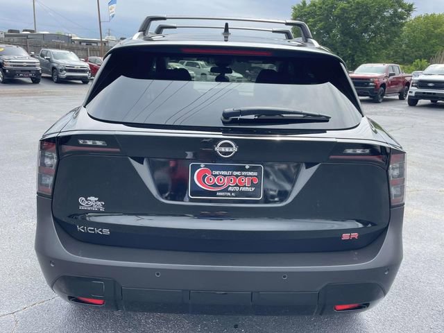 Used 2025 Nissan Kicks SR w/ Illumination Package FWD image 6
