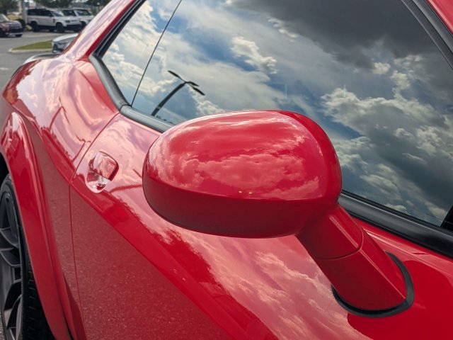 Used 2018 Dodge Challenger SRT Hellcat RWD image 12