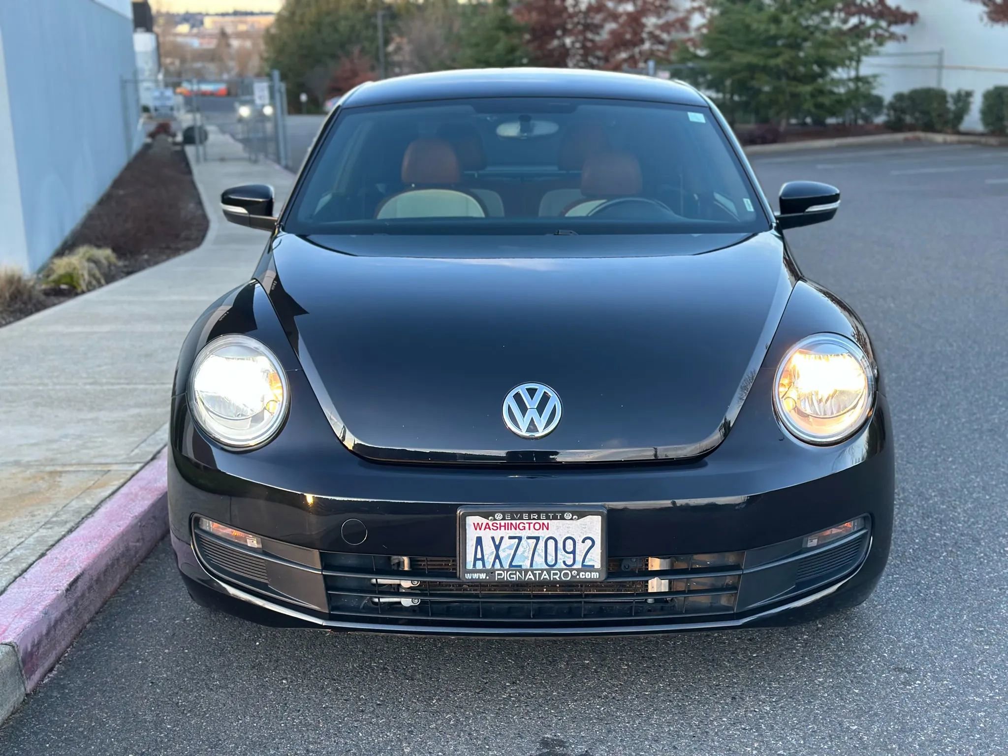 Used 2016 Volkswagen Beetle 1.8T Classic FWD image 9