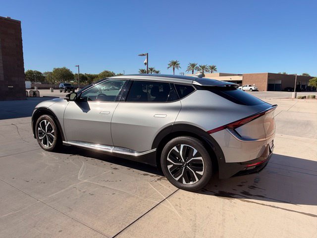 Used 2023 Kia EV6 Wind w/ Wind Technology Package AWD/4WD image 9