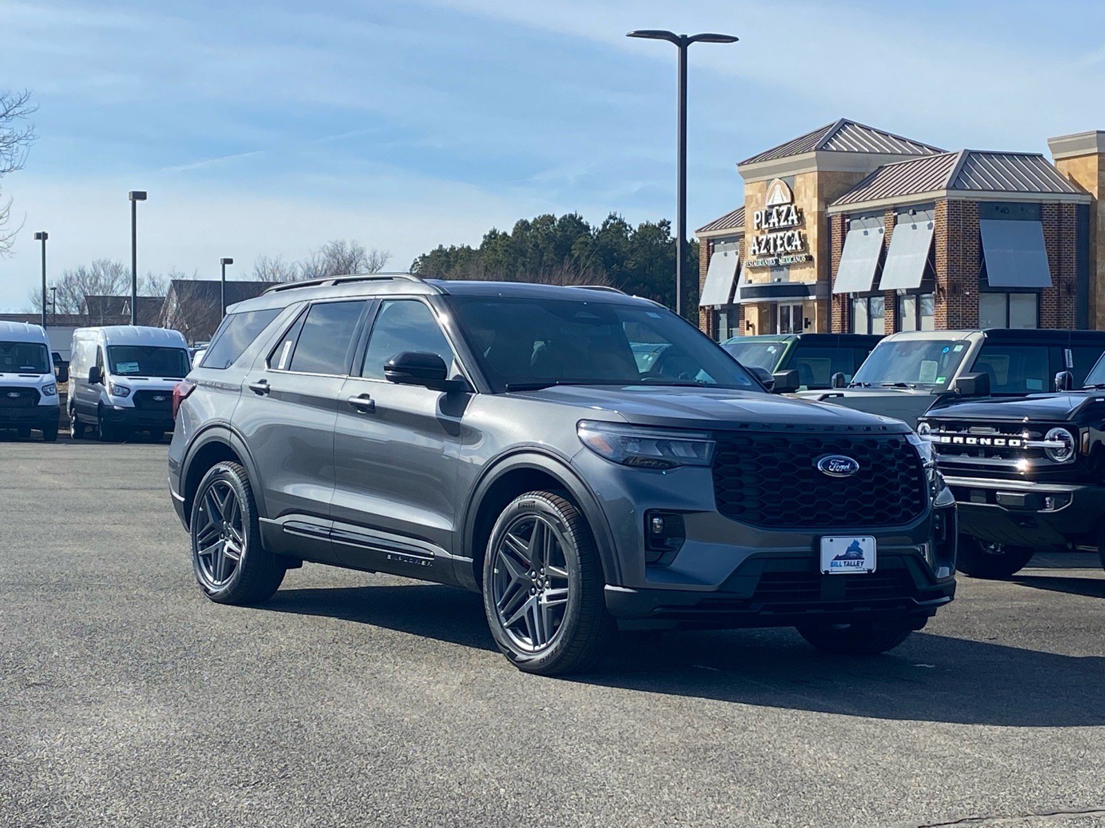New 2026 Ford Explorer ST-Line w/ ST-Line Street Pack AWD/4WD image 2