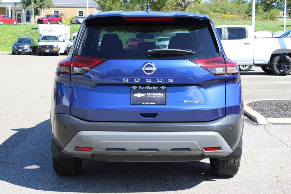 Used 2023 Nissan Rogue SV AWD/4WD image 10
