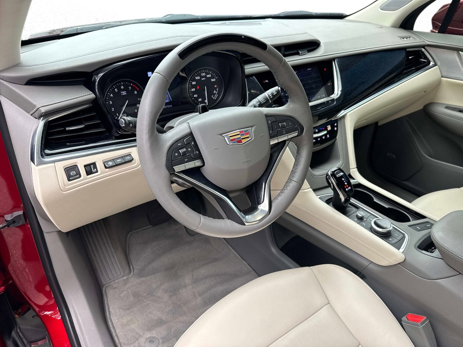 Used 2024 Cadillac XT6 Premium Luxury w/ Technology Package image 24