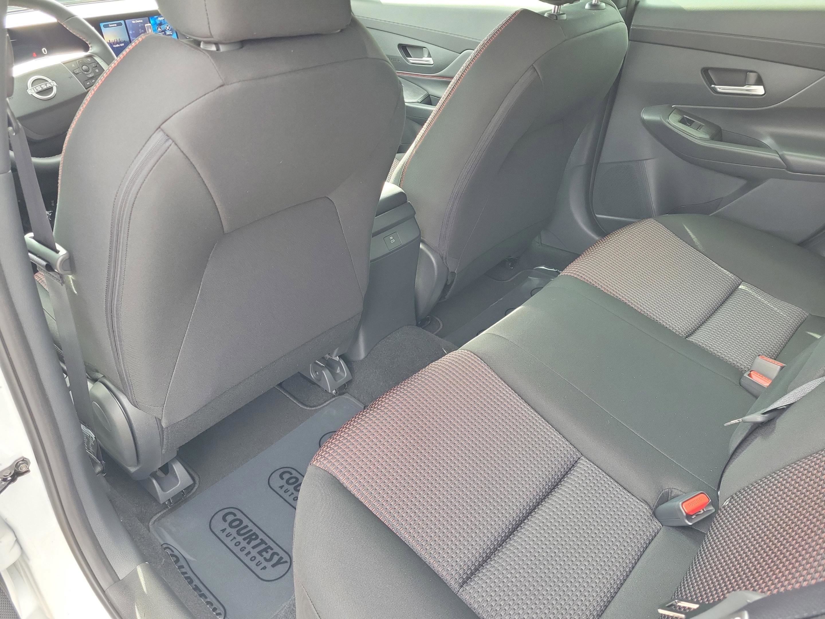 New 2026 Nissan Sentra SR w/ Floor Mat Package image 8