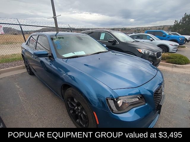Used 2022 Chrysler 300 Touring L w/ Popular Equipment Group image 3
