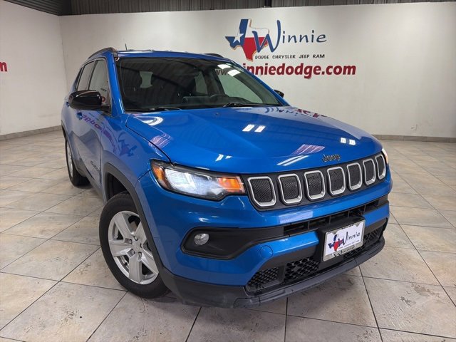 Used 2022 Jeep Compass Latitude image 1