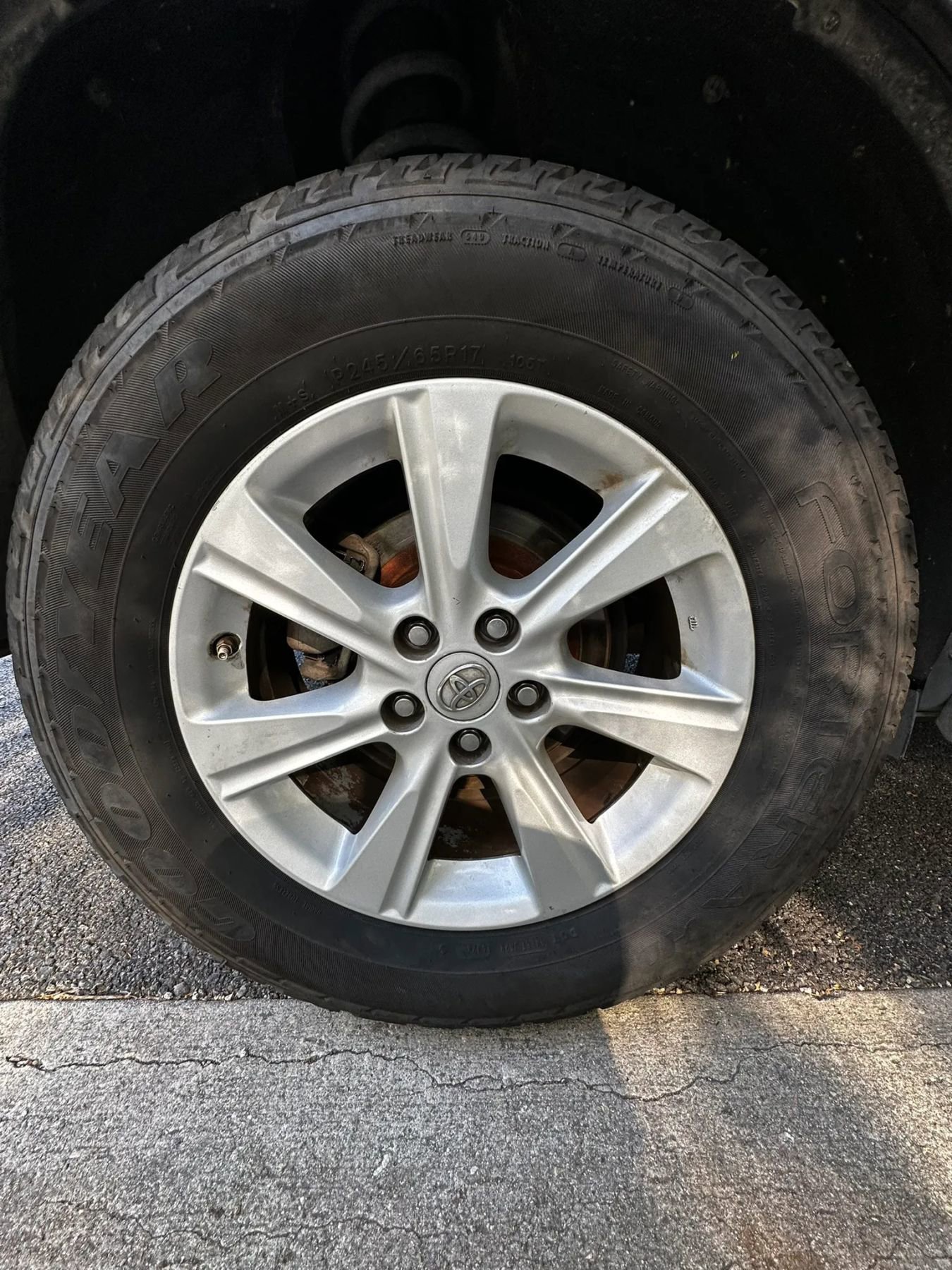 Used 2013 Toyota Highlander SE FWD image 39
