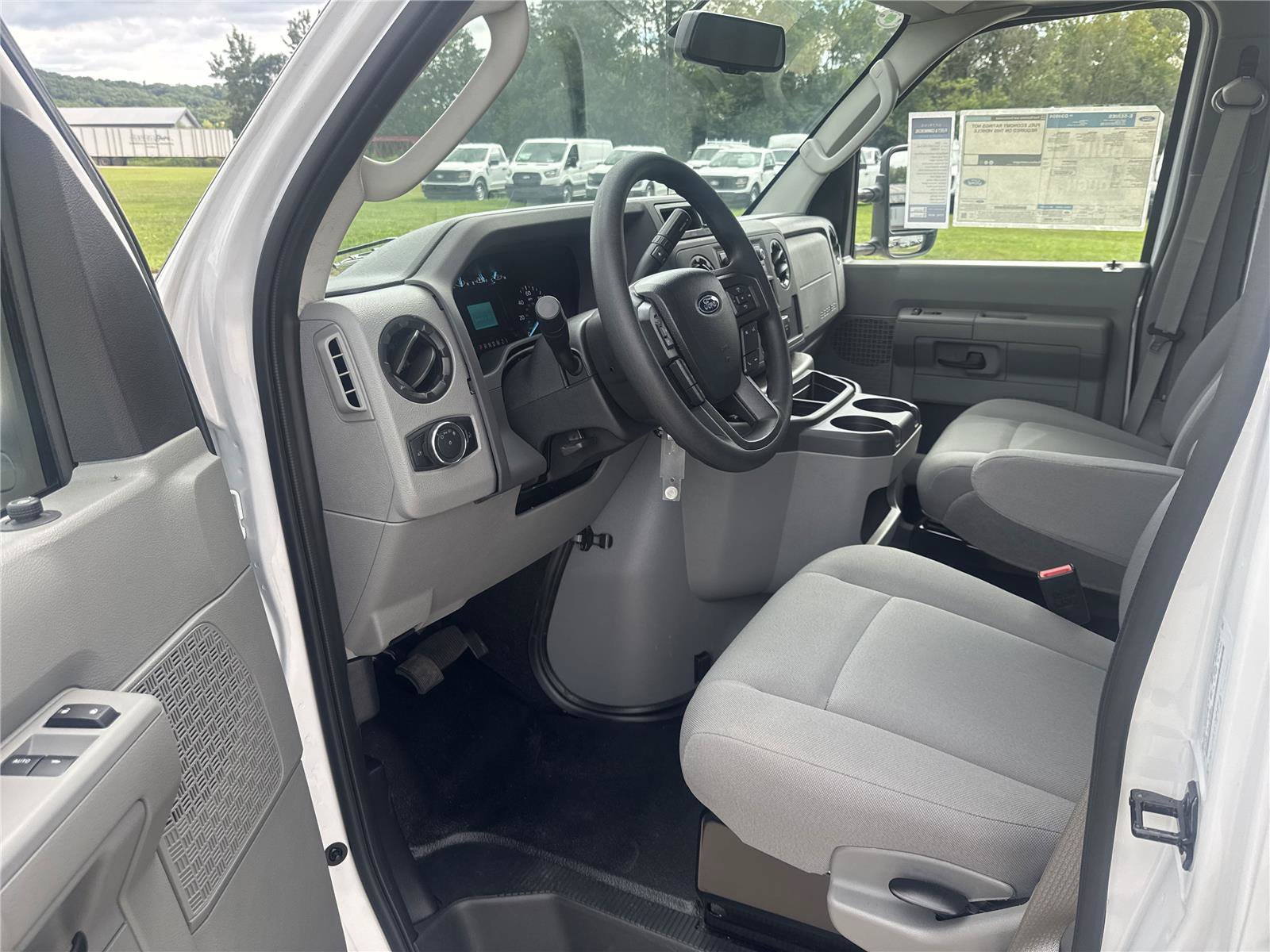 New 2025 Ford E-350 and Econoline 350 Super Duty w/ Power Equipment Group RWD image 11