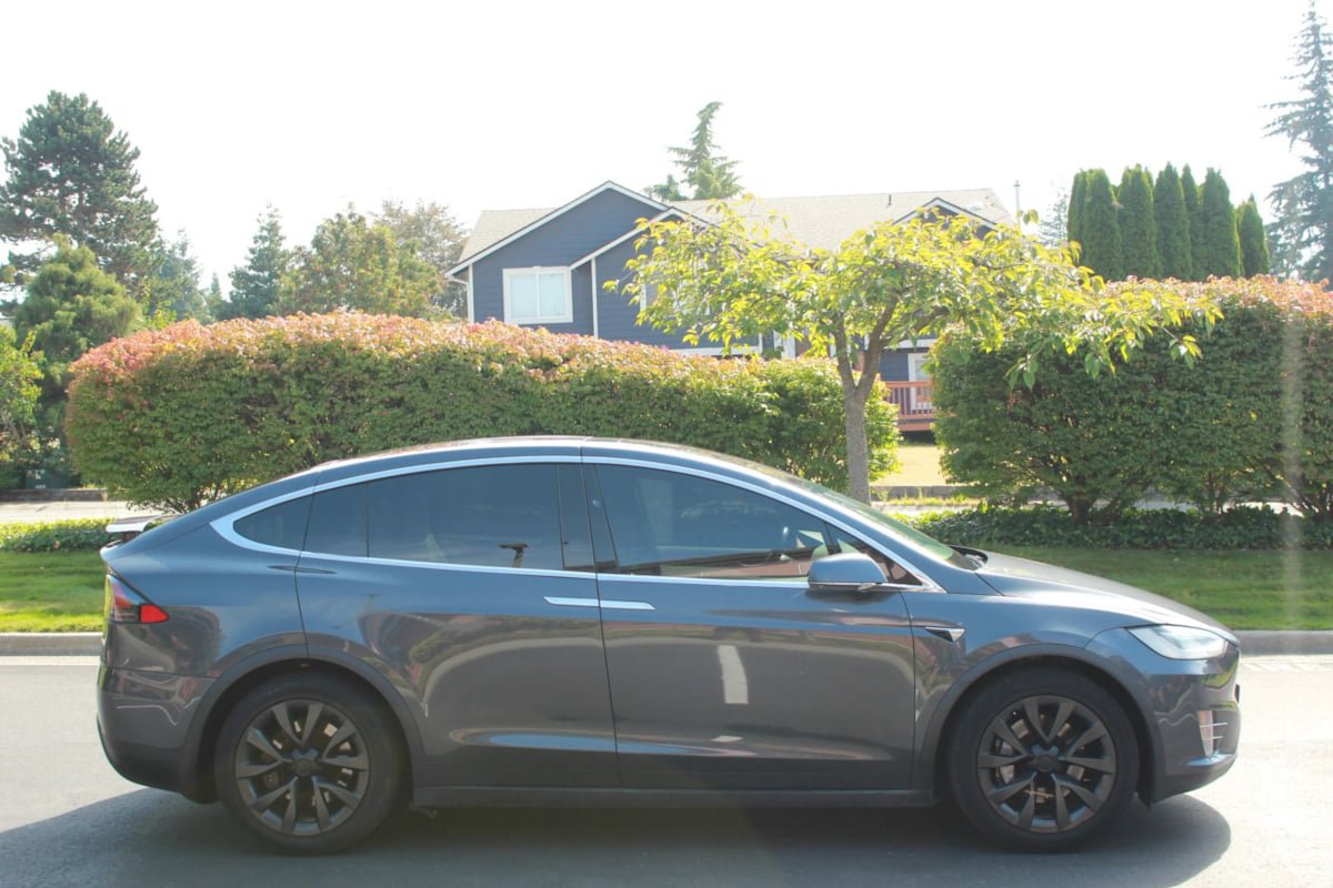 Used 2017 Tesla Model X 75D AWD/4WD image 8