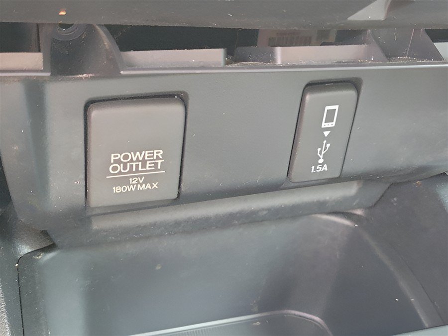 Used 2018 Honda Fit Sport image 10