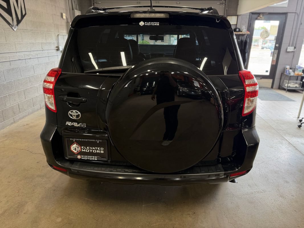 Used 2011 Toyota RAV4 Limited w/ Limited Extra Value Pkg FWD image 6