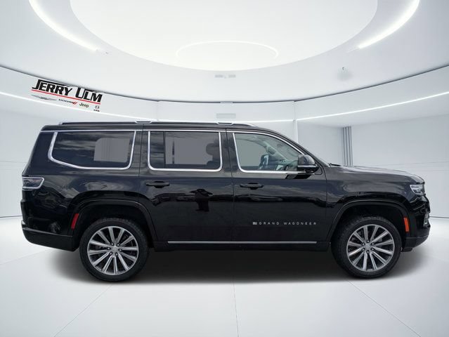 Used 2023 Jeep Grand Wagoneer Series II AWD/4WD image 2