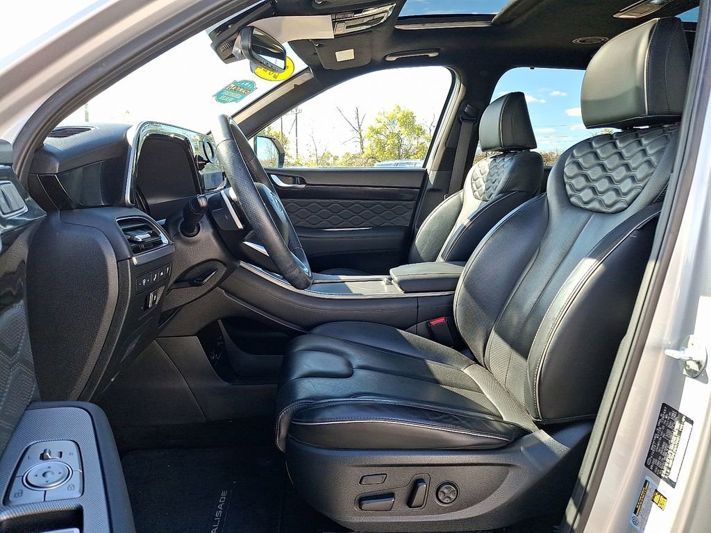 Used 2022 Hyundai Palisade Calligraphy image 15
