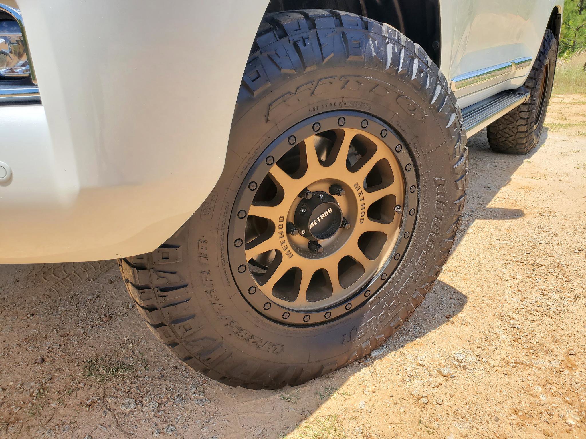 Used 2019 Toyota Land Cruiser w/ Preferred Accessory Package AWD/4WD image 3