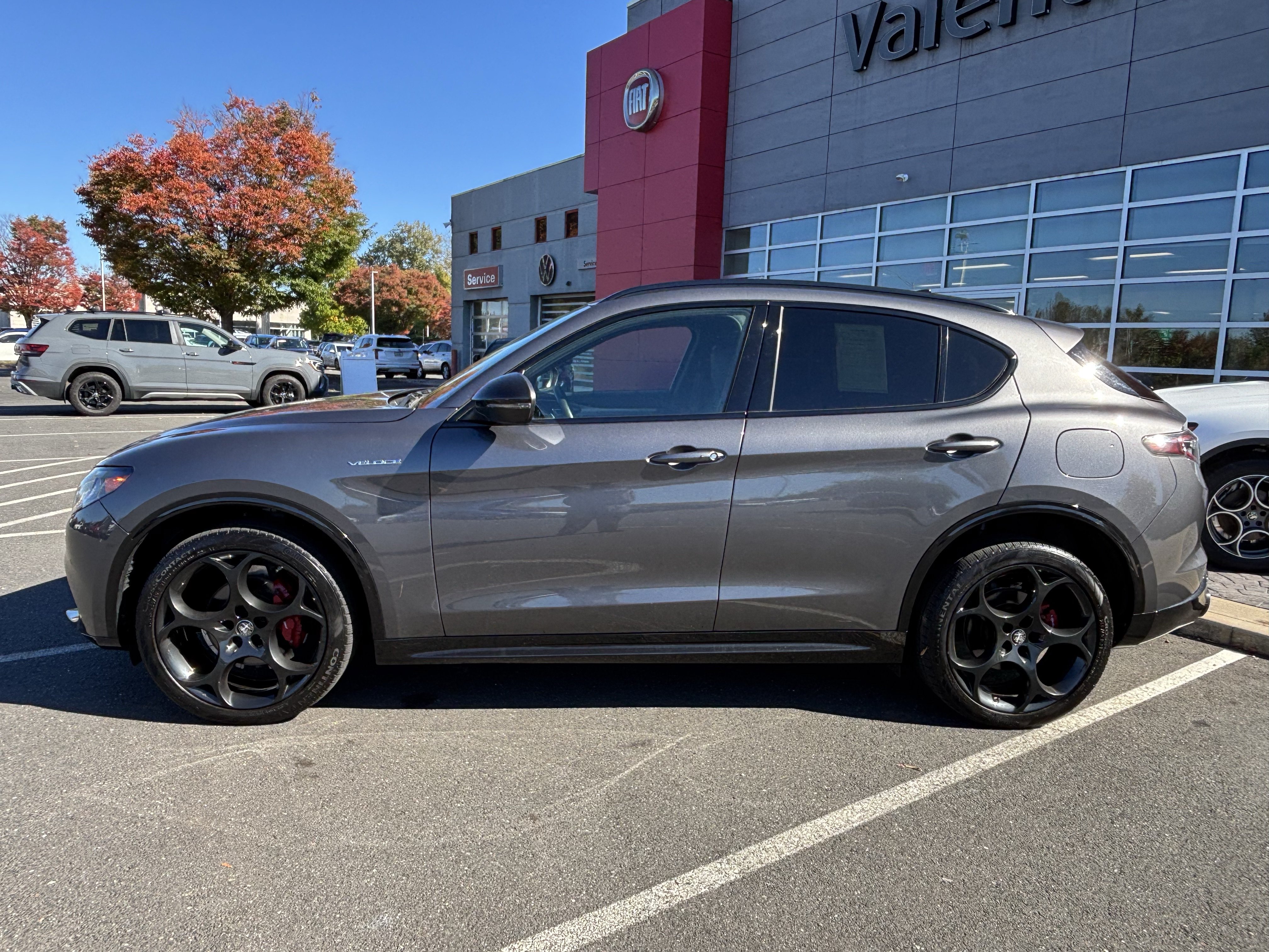 Certified 2024 Alfa Romeo Stelvio Veloce AWD/4WD image 4