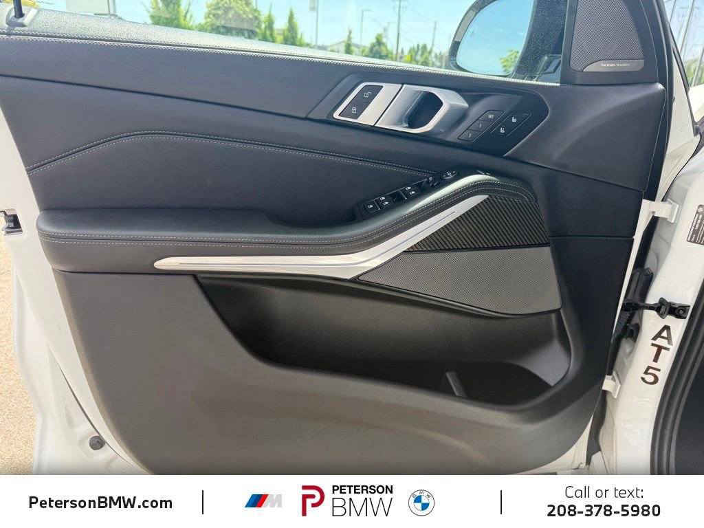 Used 2024 BMW X5 M60i AWD/4WD image 16