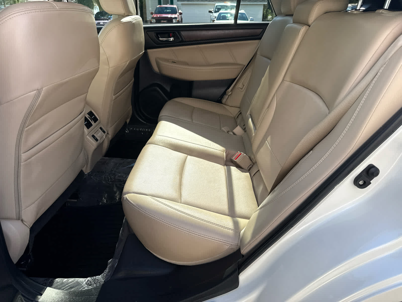 Used 2018 Subaru Outback 3.6R Limited AWD/4WD image 13
