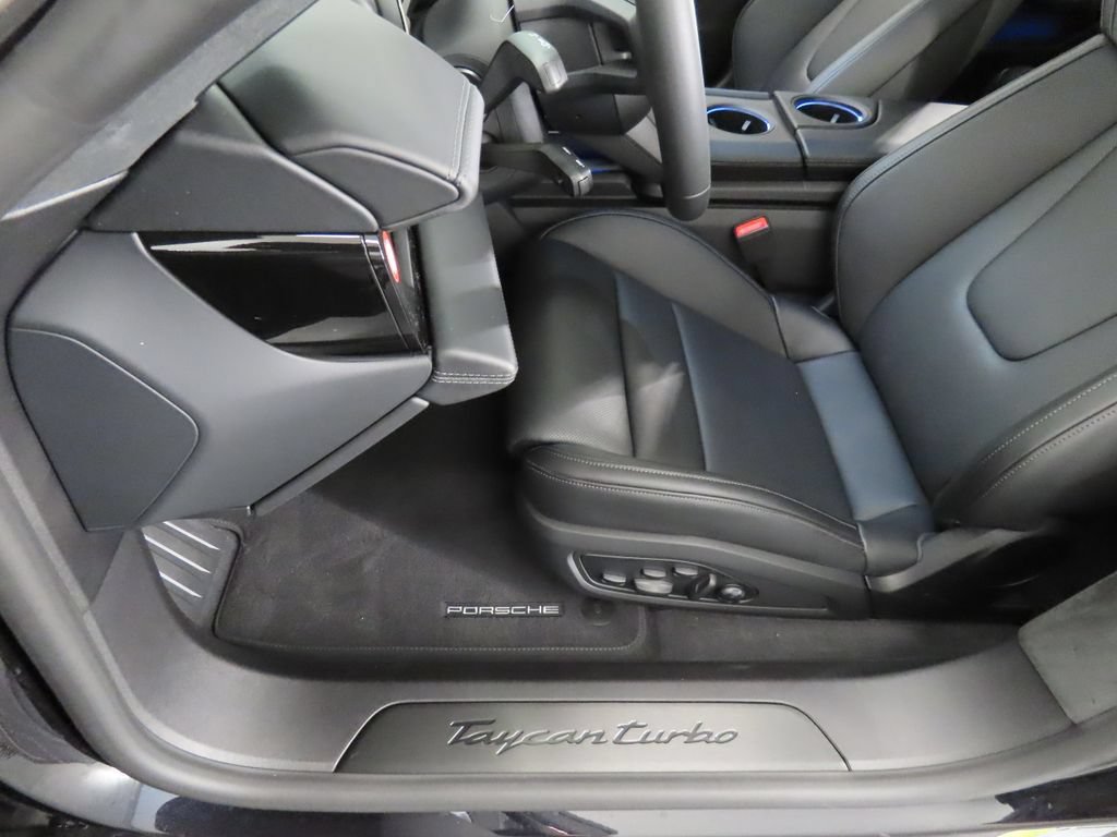 New 2026 Porsche Taycan Turbo AWD/4WD image 40