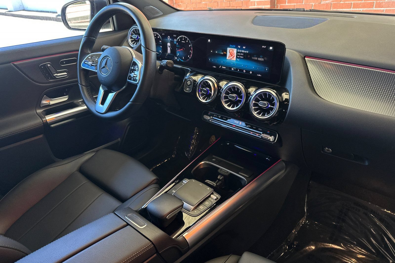 Certified 2023 Mercedes-Benz GLA 250 w/ Premium Package image 19