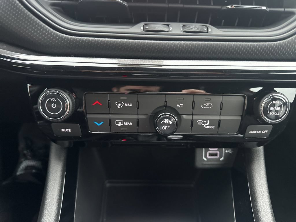 New 2026 Jeep Compass Latitude AWD/4WD image 67