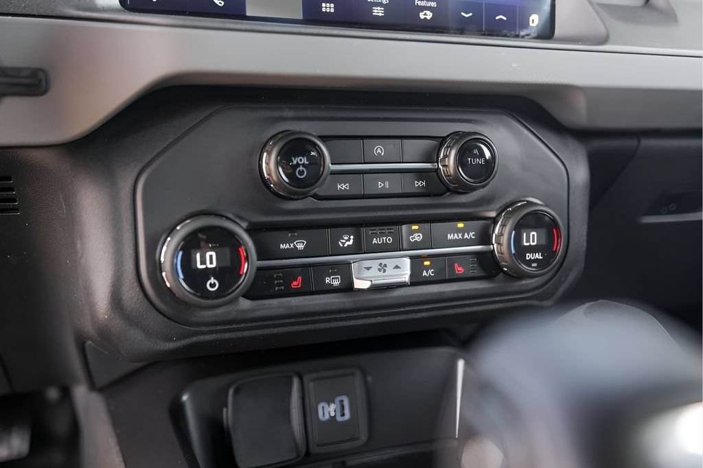 Used 2024 Ford Bronco Everglades AWD/4WD image 21