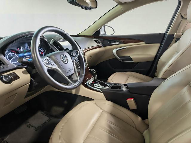 Used 2017 Buick Regal Premium w/ Driver Confidence Package #1 FWD image 9