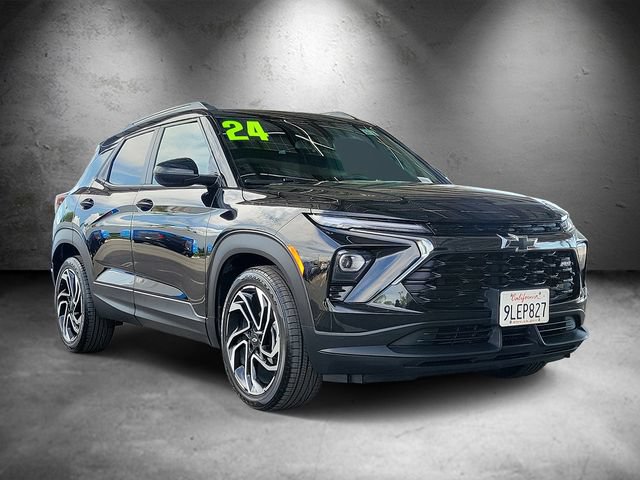 Used 2024 Chevrolet TrailBlazer RS FWD image 2