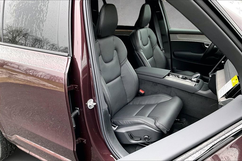 New 2026 Volvo XC90 B6 Ultra w/ Protection Package Premier image 11