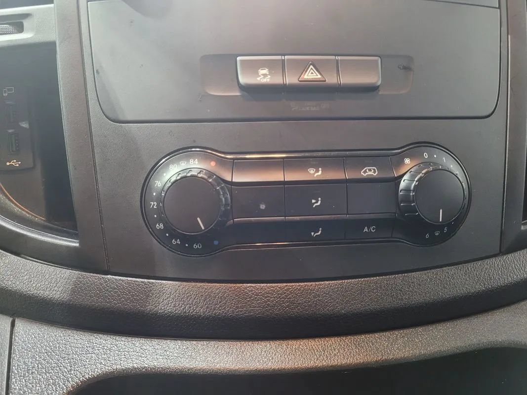 Used 2022 Mercedes-Benz Metris image 64