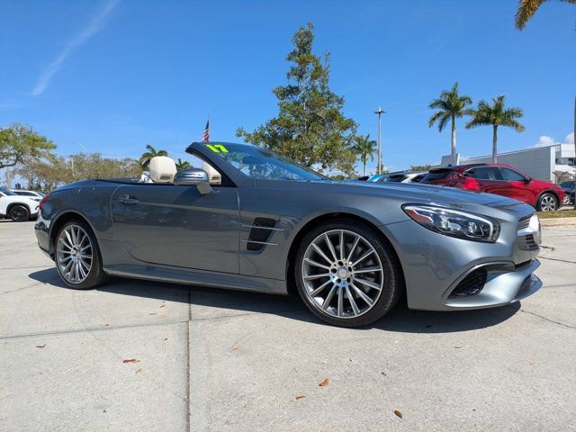 Used 2017 Mercedes-Benz SL 450 image 2