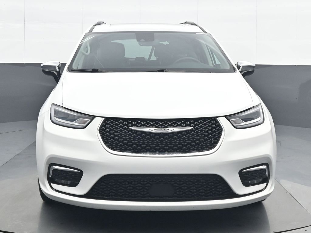 Used 2023 Chrysler Pacifica Limited