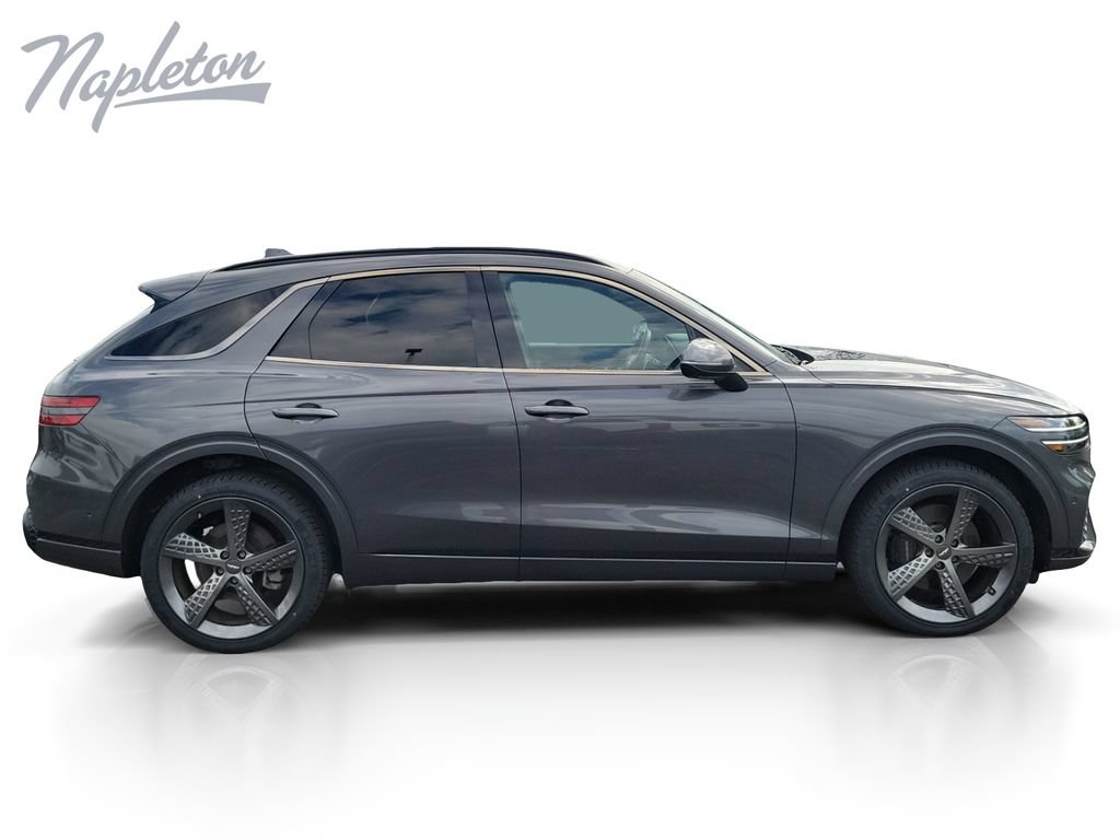 Used 2022 Genesis GV70 3.5T Sport w/ Sport Prestige Package AWD/4WD image 7